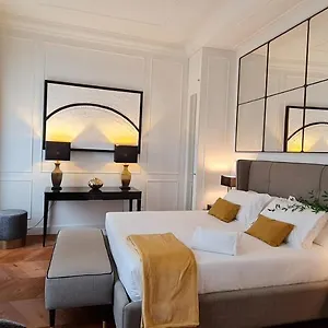  Apartment Calzaiuoli3 Luxury Flat In The Center Of Italy