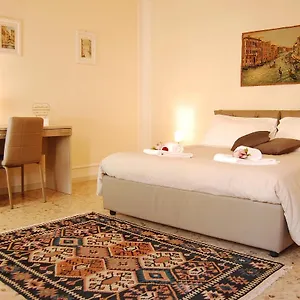  Apartment Cozy Quiet Guglie Italy